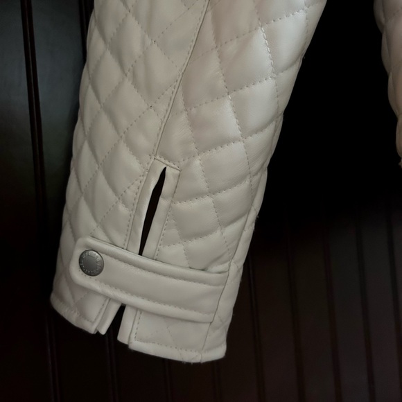 LEVI’S Faux Leather Quilted Hooded Bomber Jacket Ivory Zipper Snap Button | Sz S - Picture 12 of 14
